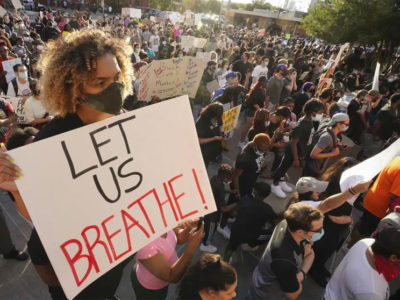 अश्वेत की मौत पर अमेरिका के 25 शहरों में कर्फ्यू, ट्रम्प ने प्रदर्शनकारियों को दी धमकी