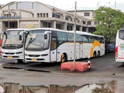 बस ऑपरेटर्स और सरकार के बीच खींचातानी जारी