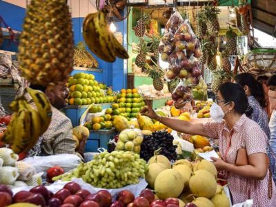 लॉकडाउन के नियमों में मिली छूट, कंटेनमेंट एरिया में जारी रहेंगी बंदिशें