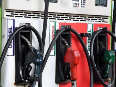 एक बार फिर पेट्रोल डीजल के दाम में बढ़ोतरी
