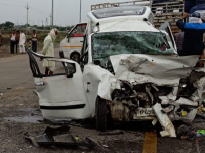 दो कारों की टक्कर में इंदौर के एक ही परिवार के 4 लोगों की मौत