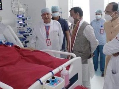 मुख्यमंत्री शिवराज सिंह चौहान, राज्यपाल से मिलने पहुंचे मेदांता अस्पताल