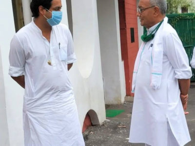 बेटे जयवर्धन ने लिखा ‘षड्यंत्र के ख़िलाफ़ FIR दर्ज करवा रहा हूं’, पिता दिग्विजय बोले-‘भाजपा व संघ सामने से लड़ाई नहीं लड़ती, हमेशा छुप कर वार करती है’