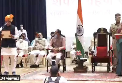 राजभवन में गोपाल भार्गव, यशोधरा राजे समेत 20 विधायक कैबिनेट मंत्री बने, विश्वास और इमरती ने भी शपथ ली