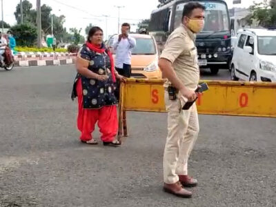 राखी के त्योहार पर युवक और महिला के साथ पुलिस ने की धक्कामुक्की, देखें Video