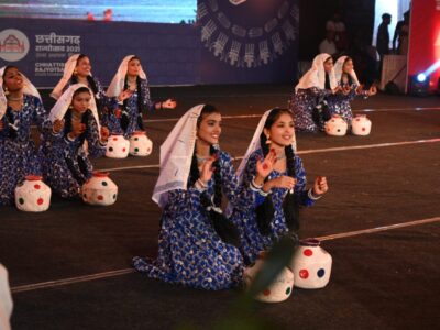 आदिवासी महोत्सव के अंतिम दिन कलाकारों ने मचाई धूम