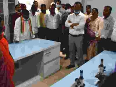 स्वामी आत्मानंद अंग्रेजी माध्यम स्कूल शुरू होने से बच्चों का आत्मविश्वास बढ़ा