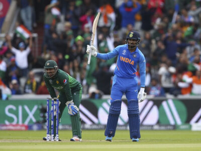 सौरव गांगुली ने कहा- IND vs PAK मैच भारत में कराना मुश्किल, टिकटों को लेकर होती है मारामारी 