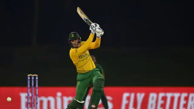 साउथ अफ्रीका के अकेले बल्लेबाज ने बनाई पाकिस्तान के बॉलर्स की रेल 