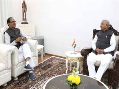 राज्यपाल पटेल से मुख्यमंत्री चौहान ने की भेंट