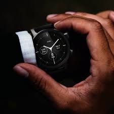 मोटोरोला वॉच 100 फीचर्स