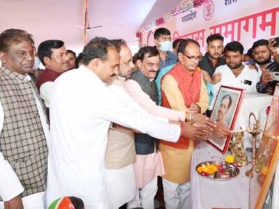 जनता ना बेवकूफ है और ना ही बिकाऊ -वीडी शर्मा