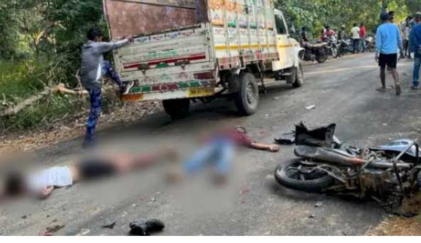 घूमने निकले तीन मित्रो की सड़क दुर्घटना में मौत