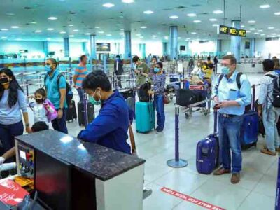 SA से आने वाले होंगे क्वारंटाइन ,मुंबई एयरपोर्ट पर नए प्रतिबंध जल्द