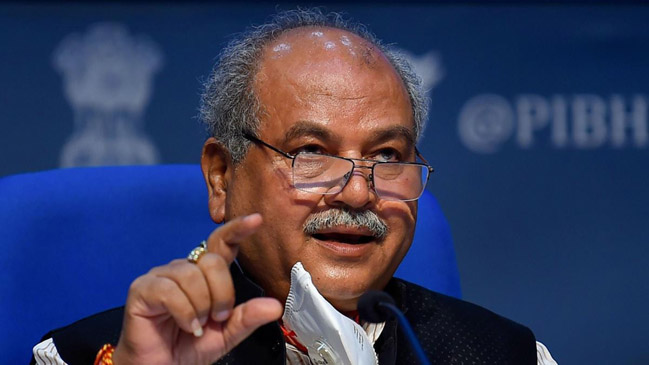 प्रधानमंत्री का निर्णय किसानों के प्रति संवेदनशीलता और बड़प्पन का परिचायक- कृषि मंत्री तोमर