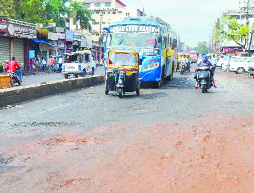 40 प्रतिशत जर्जर सड़कों को पैचवर्क का इंतजार