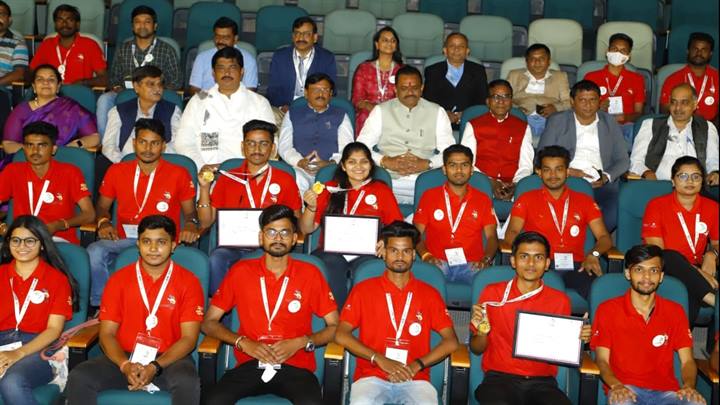 इंडियन स्किल्स-2021 रीजनल प्रतियोगिता में मध्यप्रदेश को मिले 3 स्वर्ण पदक