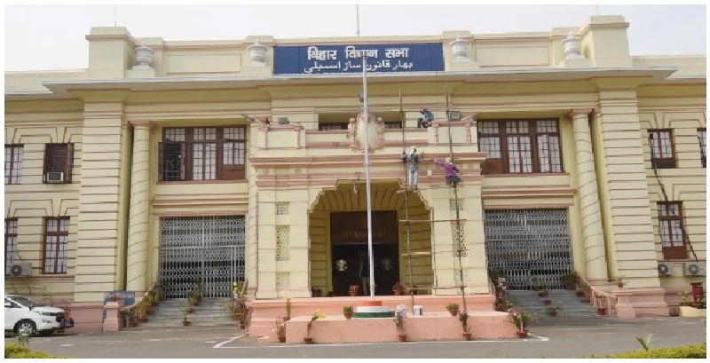 विधायकों ने संपत्ति की गलत जानकारी देकर जीता चुनाव, इनकम टैक्स ने 100 MLA को भेजा नोटिस