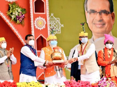 मुख्यमंत्री शिवराज ने दोनों हाथों आदिवासियों पर लुटाया प्यार, पूरे प्रदेश में पेसा एक्ट होगा लागू