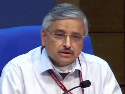 कोरोना के नए वेरिएंट ऑमिक्रॉन से वैक्सीन ले चुके लोगों को भी खतरा : AIIMS