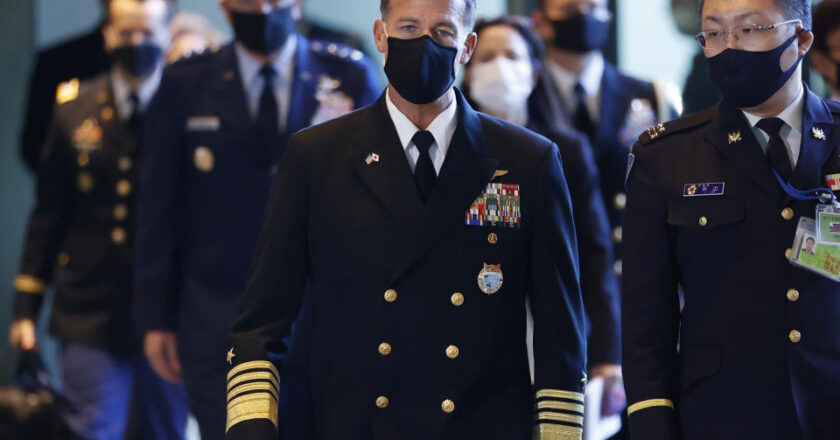 चीन की बढ़ती ताकत स्वतंत्र समुद्र के लिए खतरा, रोकने के लिए कदम उठाने जरूरी: अमेरिकी एडमिरल