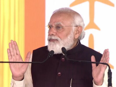 संविधान के प्रति समर्पित सरकार विकास में भेद नहीं करती: पीएम मोदी