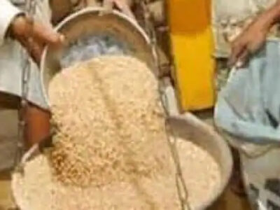 यूपी के 15 करोड़ से अधिक कार्डधारकों को अब हर महीने 10 किलो फ्री राशन, कब तक मिलेगा लाभ