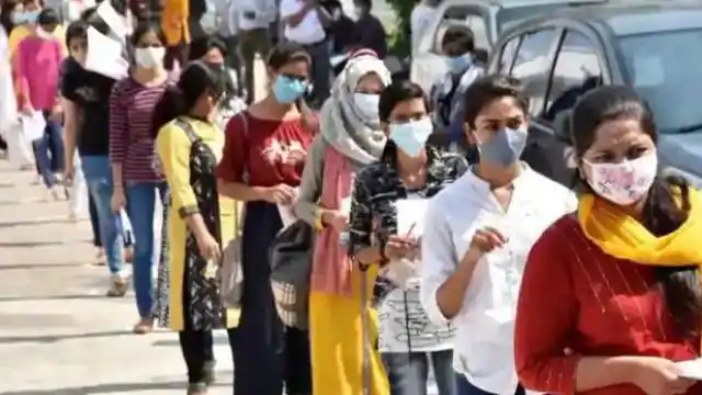 UP TET : 15 घंटे पहले कैसे नकल माफिया के हाथ आया पेपर, कहीं प्रिंटिंग फर्म की भी भूमिका तो नहीं