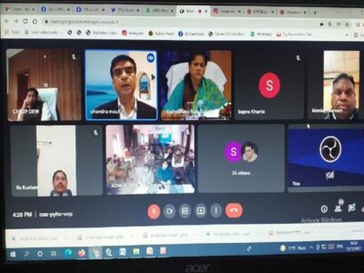 तीसरी लहर की आशंका के मद्देनजर इन्‍जेक्‍शन, पीपीई किट और दवाओं का पर्याप्‍त स्‍टॉक रखें : मंत्री श्रीमती सिंधिया