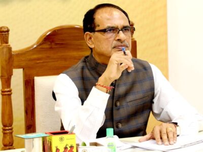 स्मार्ट सिटी प्रोजेक्ट की समीक्षा, मुख्यमंत्री ने कहा क्वालिटी के साथ काम में लाएं तेजी