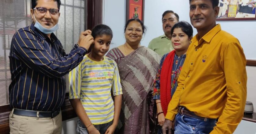 मूकबधिर इशिका को मिली सुनने-बोलने की ताकत