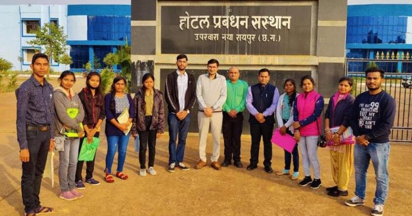 डीएमएफ मद से 10 युवाओं को स्टेट होटल मैनेजमेंट इंस्टीट्यूट में नि:शुल्क शिक्षा