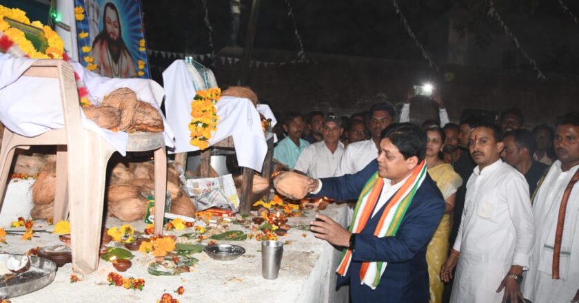 बाबा गुरू घासीदास के बताये सदमार्ग पर चलकर हमें आगे बढ़ने की जरूरत – डॉ शिव कुमार डहरिया