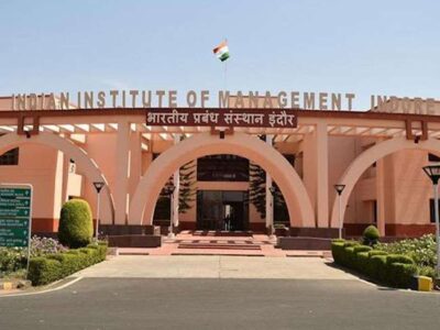 आइआइटी इंदौर में अभी आनलाइन कक्षाएं ही लगेंगी