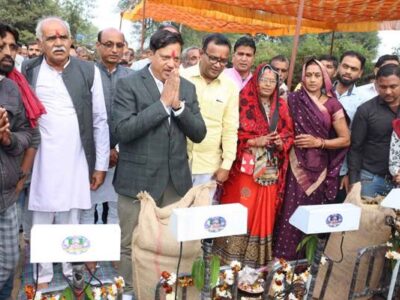 धान खरीदी केन्द्र का संचालन महिलाएँ भी करेंगी