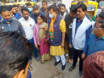 विशेष स्वच्छता अभियान में हुए शामिल ऊर्जा मंत्री तोमर