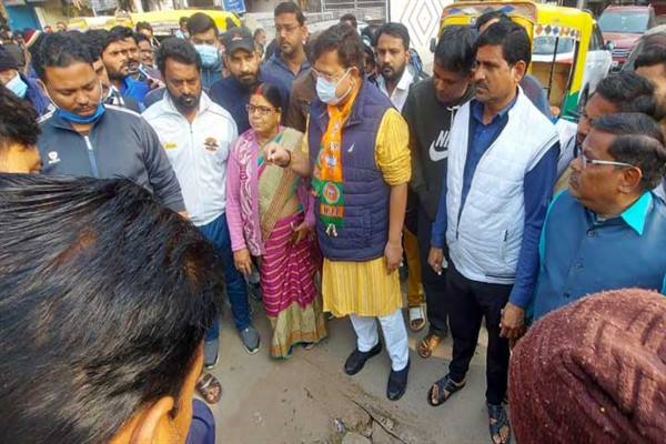 विशेष स्वच्छता अभियान में हुए शामिल ऊर्जा मंत्री तोमर