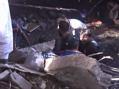 कराची में बड़ा धमाका, 12 लोगों की मौत,नाले में बनी गैस से उड़ी इमारत?