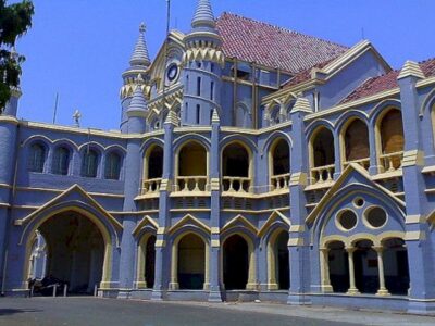 हाई कोर्ट में गंदगी फैलाने पर कड़ी अनुशासनात्मक कार्रवाई