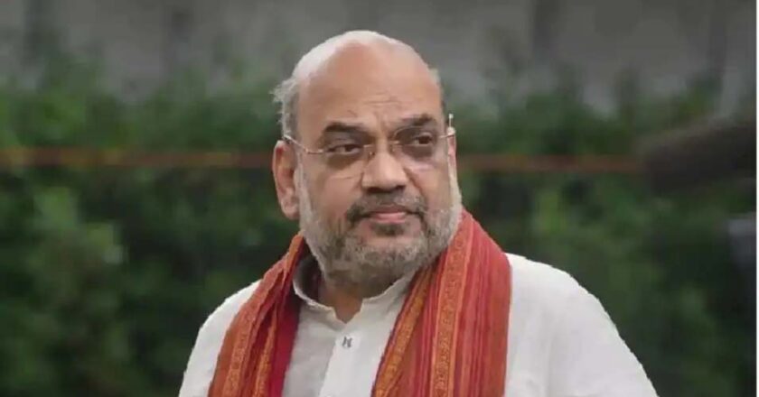 शाह के ऑफिस का नंबर और जयललिता का रिश्तेदार, जैकलीन से ठग सुकेश के मिलने की पूरी कहानी