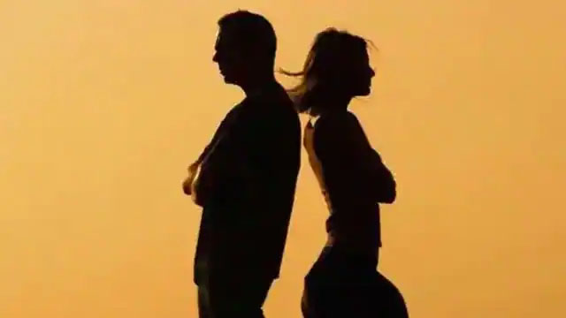 परिवार के लिए करियर कुर्बान करती हैं पत्नियां, कमाई की क्षमता मेंटेनेंस से इनकार करने का आधार नहीं: HC