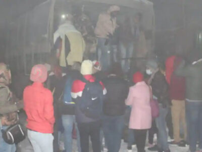 भारी बर्फबारी के बाद सिक्किम में चीन सीमा के पास फंसे हजार से ज्यादा पर्यटक, मसीहा बन पहुंची सेना