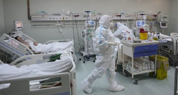 इजराइल में ओमिक्रॉन से पहली मौत, पीएम ने 60 से ऊपर वालों के लिए किया चौथी डोज का ऐलान