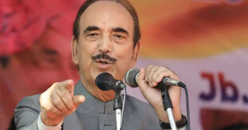 खुद को 24 कैरेट कांग्रेसी बता बोले गुलाम नबी आजाद- 18 कैरेट वाले दे रहे हैं चुनौती