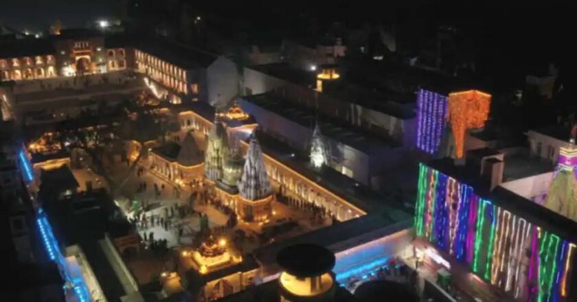 विश्वनाथ कॉरिडोर ही नहीं पूरी काशी पीएम मोदी की अगवानी को सजधजकर तैयार