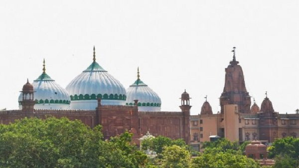 मथुरा में कृष्ण जन्मभूमि परिसर की किलेबंदी, ईदगाह मस्जिद में कृष्ण की मूर्ति रखने का हुआ है ऐलान