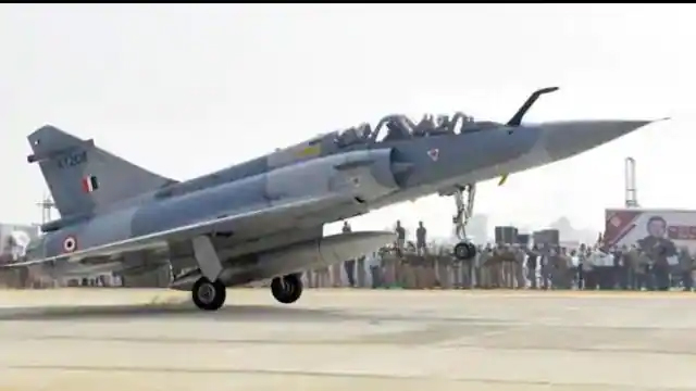 ट्रक से चोरी हुआ मिराज फाइटर प्लेन का टायर मिला