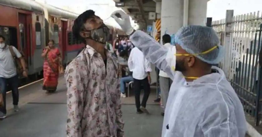 कोरोना के ओमिक्रॉन वैरिएंट का भी गढ़ बनेगा महाराष्ट्र? राज्य में देश के आधे केस; नए मिले दो मामले