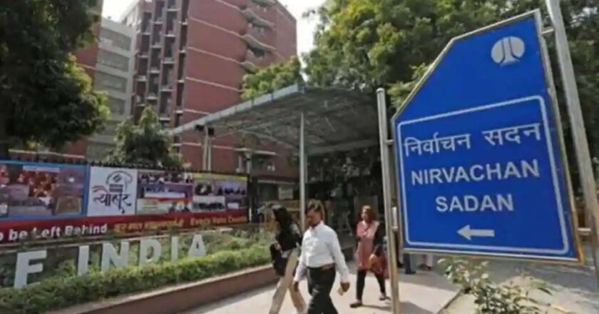 चुनाव आयोग ने शुरू कर दी तैयारी, कभी भी बज सकती है यूपी समेत 5 राज्यों में चुनाव की रणभेरी