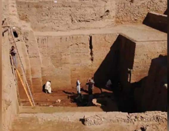 पाकिस्तान में मिला 2,300 साल पुराना मंदिर, खुदाई में सिक्के अंगूठियां और बर्तन समेत 2700 बेशकीमती चीजें निकलीं